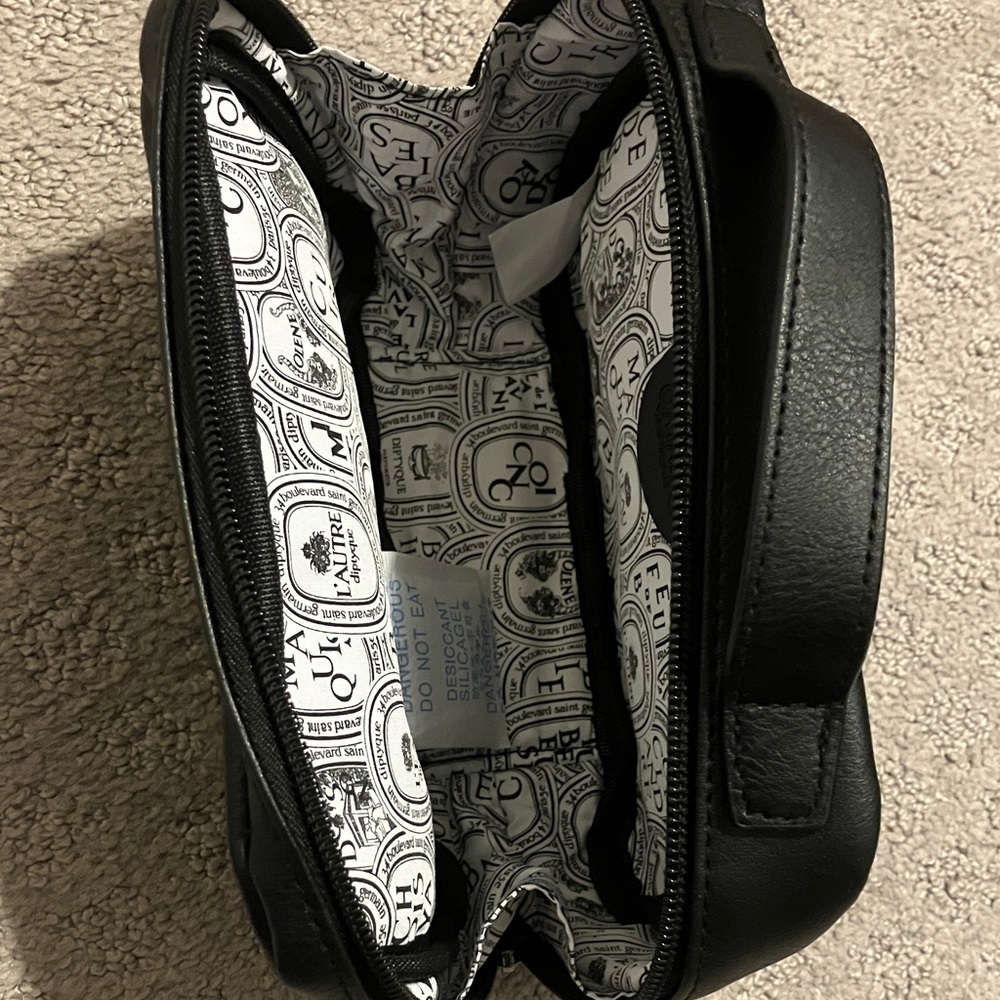 BRAND NEW Diptyque Toiletries Case - Picture 2 of 3